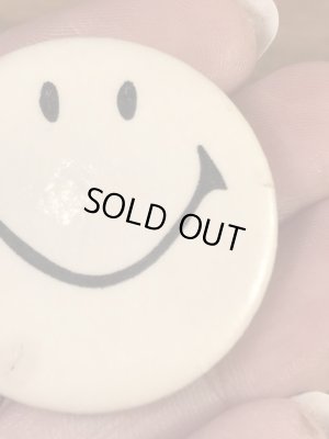 “Glass Head Los Angeles”のスマイルフェイスの70’sヴィンテージ缶バッチ