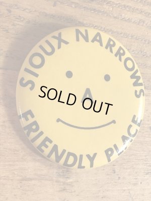 “Sioux Narrows Friendly Peace”のスマイルの80年代〜ビンテージ缶バッジ