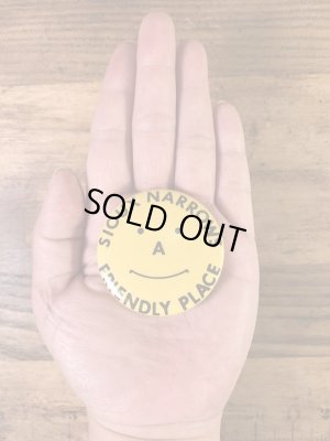 “Sioux Narrows Friendly Peace”のスマイルの80年代〜ビンテージ缶バッジ