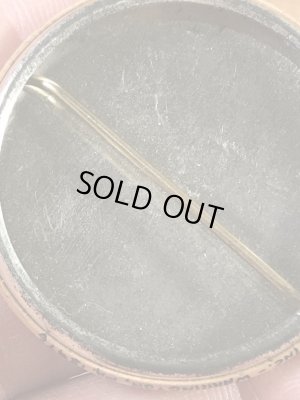 “Denhams”のスマイルフェイスの70’sヴィンテージ缶バッチ