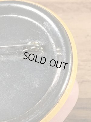 “Happiness Is New Band Uniforms!”と書かれたスマイルの70年代ビンテージ缶バッジ