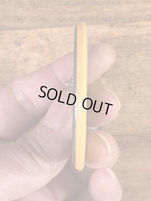 “Happiness Is New Band Uniforms!”と書かれたスマイルの70年代ビンテージ缶バッジ