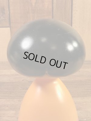 エイボン社製のスモールワールドの70年代ビンテージ香水ボトル