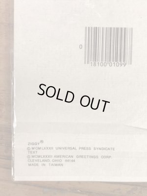 American Greetings社製のZiggyの80'sヴィンテージパフステッカー