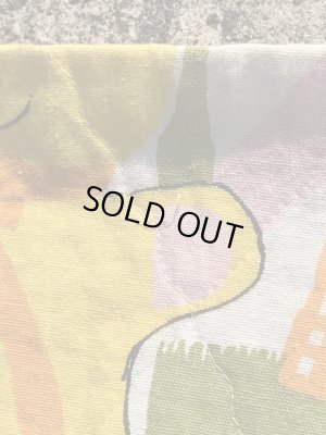 動物とフラワーが描かれたキルティングの70年代ビンテージファブリック