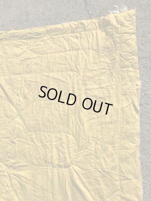 フラワーやラブなどのヒッピー調のポップアートの70年代ビンテージ寝袋