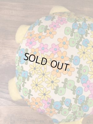 フラワー柄の亀の70’sヴィンテージプラッシュドール