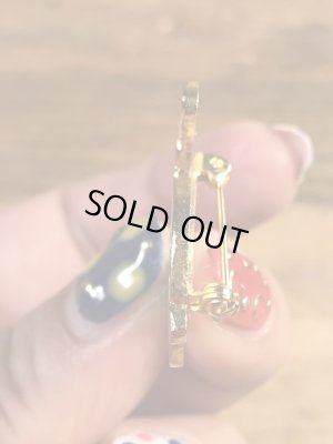 カメのスーベニア物の70〜80年代ビンテージピンバッジ