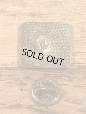 アラスカのシロクマの70〜80年代ビンテージピンバッジ