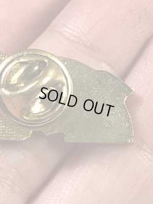 レインボーとユニコーンの70〜80’sヴィンテージエナメルピンズ