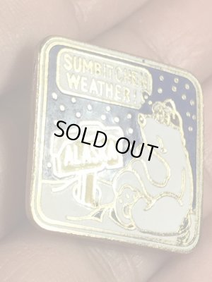 アラスカのシロクマの70〜80年代ビンテージピンバッジ