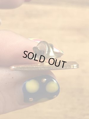 アラスカのシロクマの70〜80年代ビンテージピンバッジ