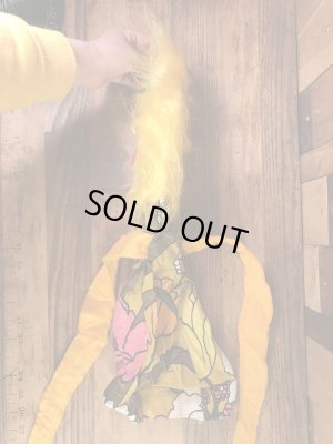 花柄の服のモンスターの70’sヴィンテージハンドパペットドール