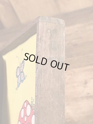 ヒッピー調のポップアートが描かれた70年代ビンテージ壁掛け