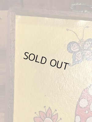 キノコやフラワーが描かれた70’sヴィンテージ壁掛け