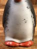 Tommee Tippee社製のペンギンの70年代ビンテージソフビドール