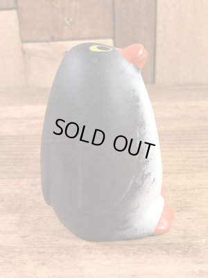 Tommee Tippee社製のペンギンの70’sヴィンテージスクイーズトイ