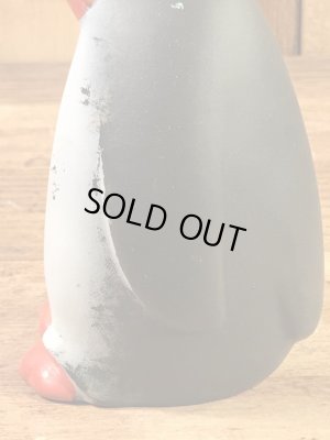 Tommee Tippee社製のペンギンの70年代ビンテージソフビドール