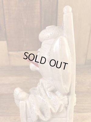 “Get Well Soon”のメッセージが書かれたシリスカルプスの70年代ビンテージメッセージドール