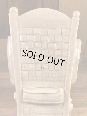 “Get Well Soon”のメッセージが書かれたシリスカルプスの70年代ビンテージメッセージドール