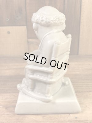 “World's Greatest Grandpa”のメッセージが書かれたシリスカルプスの70年代ビンテージメッセージドール