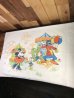 ミニーマウスやグーフィーなどのディズニーキャラクターが描かれた70年代ビンテージ枕カバー