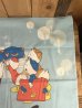 ミッキーマウスやミニーマウスなどのディズニーキャラクターが描かれた70年代ビンテージ枕カバー
