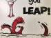 “Look Before You Leap!”のメッセージが書かれた70年代ビンテージ看板