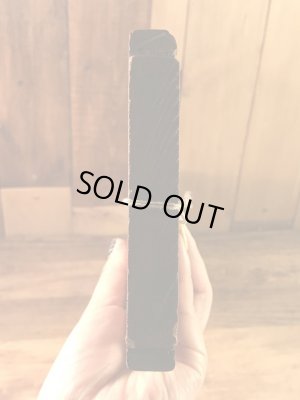 アイスクリームショップのアンティークのウッド製サインボード