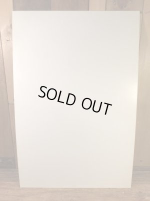 “Look Before You Leap!”のメッセージが書かれた70’sヴィンテージサインボード