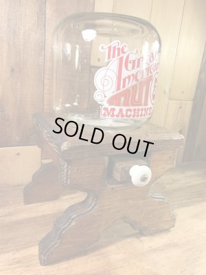 ザグレートアメリカンナッツマシンの60年代〜ビンテージナッツディスペンサー