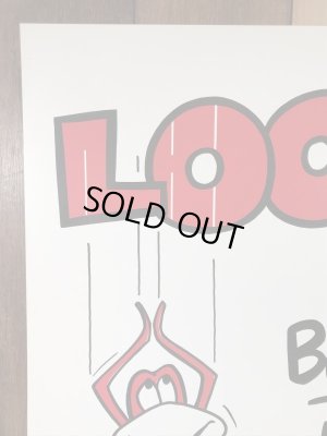 “Look Before You Leap!”のメッセージが書かれた70年代ビンテージ看板