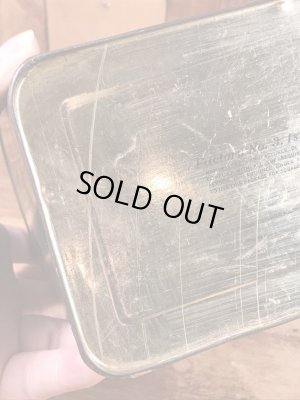 Belfastのタバコが入っていた20年代〜ビンテージブリキ缶