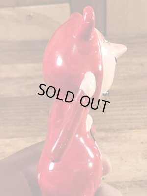 陶器製のレッドデビルの60年代ビンテージフィギュア