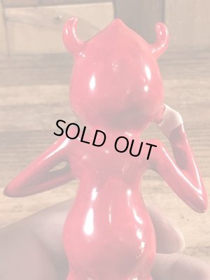 陶器製のレッドデビルの60年代ビンテージフィギュア