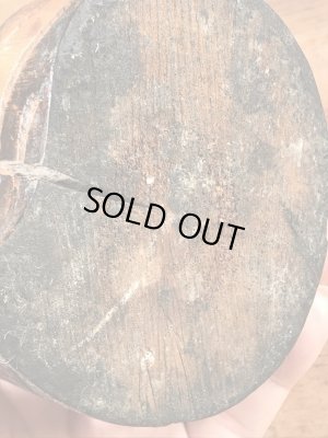 ピースサインの木彫りの70年代ビンテージ灰皿