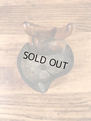 ピースサインの木彫りの70年代ビンテージ灰皿