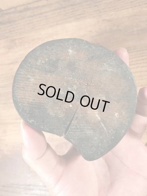 ピースサインの木彫りの70’sヴィンテージアシュトレイ