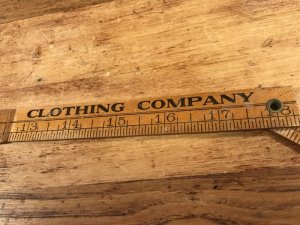 クロージングストアのアドバタイジング物の40年代ビンテージフォールディングルーラー