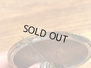 カレッジ物のイベントの50年代ビンテージ缶バッジ