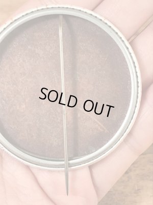 カレッジ物のイベントの50年代ビンテージ缶バッジ