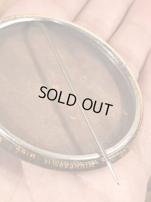 カレッジ物のイベントの50年代ビンテージ缶バッジ