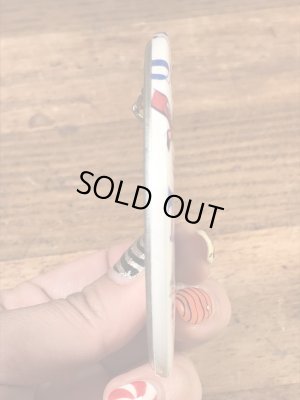 ハイスクール物のフットボールイベントの60年代ビンテージ缶バッジ