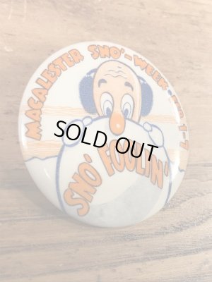 カレッジ物のイベントの70年代ビンテージ缶バッジ