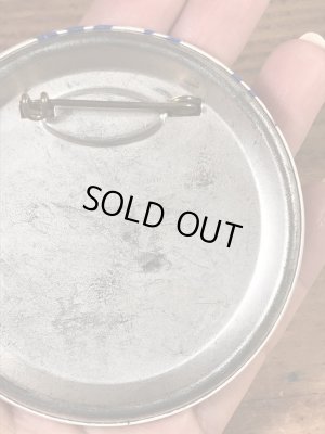 ハイスクール物のフットボールイベントの60年代ビンテージ缶バッジ