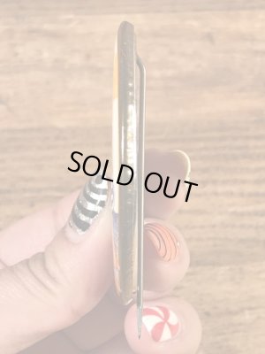 カレッジ物のイベントの50年代ビンテージ缶バッジ