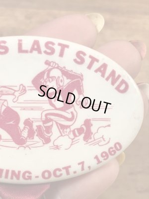 カレッジ物のフットボールイベントの60’sヴィンテージ缶バッチ