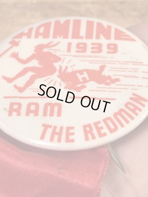 ユニバーシティ物のフットボールイベントの30’sヴィンテージ缶バッチ