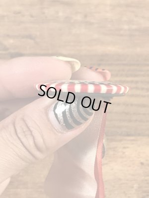 カレッジ物のフットボール大会の40’sヴィンテージ缶バッチ