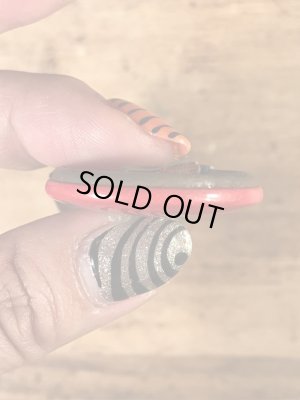 ユニバーシティ物のフットボール大会の40年代ビンテージ缶バッジ